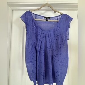 A Jessica Simpson key hole detail top.